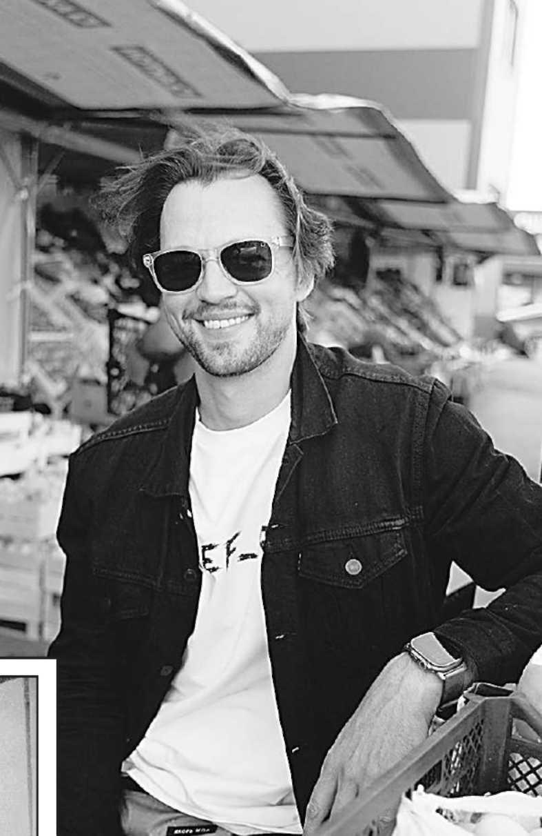 Роман Шапошников на рынке.