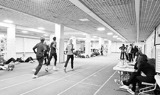 Та самая разминочная арена.