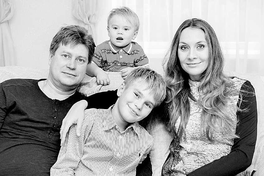 Медведевы всей семьей