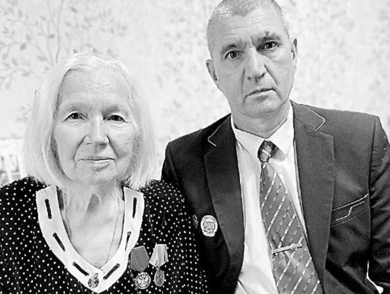 Любовь Ивановна с сыном Александром. Инна Горбунова